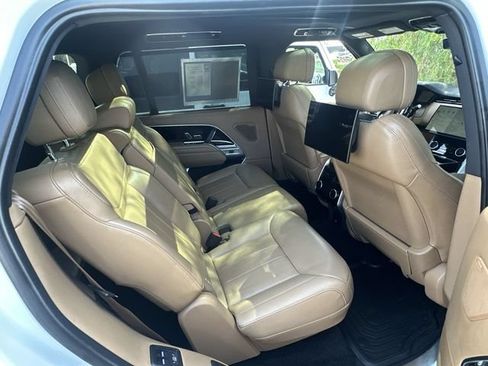 Used 2023 Land Rover Range Rover Long Wheelbase SE AWD/4WD image 29