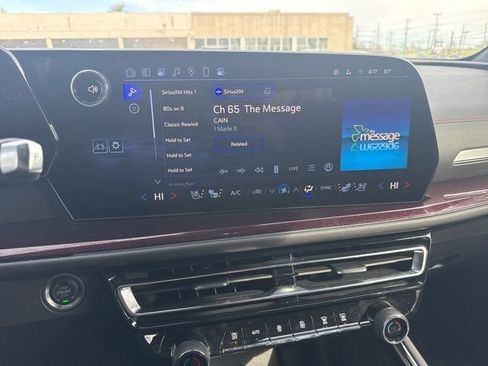 Used 2024 Chevrolet Traverse RS w/ LPO, Floor Liner Package image 15