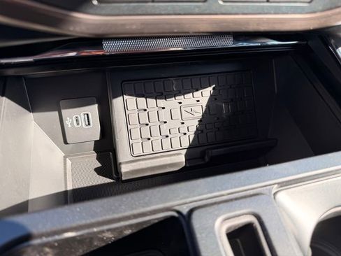 New 2025 Ford F150 Lightning Lariat image 33