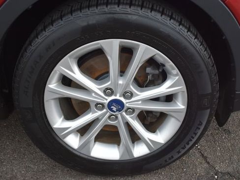 Used 2017 Ford Escape SE FWD image 41
