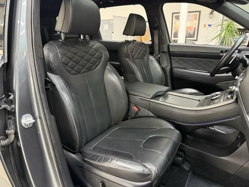 Used 2020 Hyundai Palisade Limited image 17