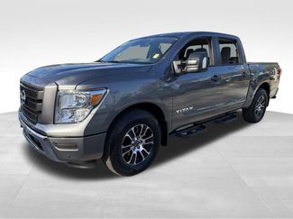 Used 2024 Nissan Titan SV w/ SV Convenience Package video 3