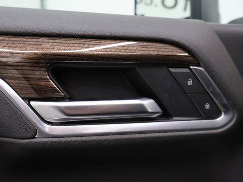 Used 2025 Chevrolet Silverado 2500 LT w/ Trail Boss Package image 47