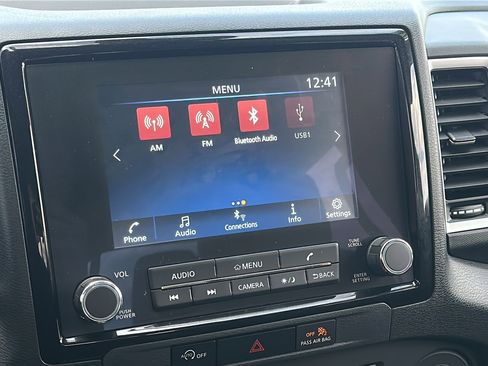 Used 2024 Nissan Frontier SL w/ Technology Package AWD/4WD image 19