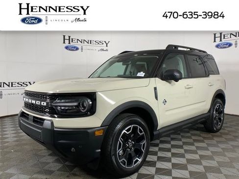 Used 2025 Ford Bronco Sport Outer Banks w/ Outer Banks Tech Package+ image 1