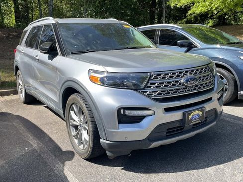 Used 2021 Ford Explorer Limited w/ Equipment Group 301A image 5