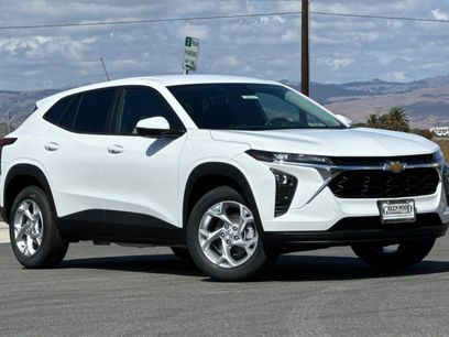 New 2026 Chevrolet Trax LS w/ LS Convenience Package