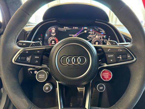 Used 2018 Audi R8 V10 plus w/ Full Leather Package AWD/4WD image 17