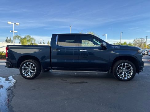 Certified 2021 Chevrolet Silverado 1500 High Country w/ Technology Package image 7