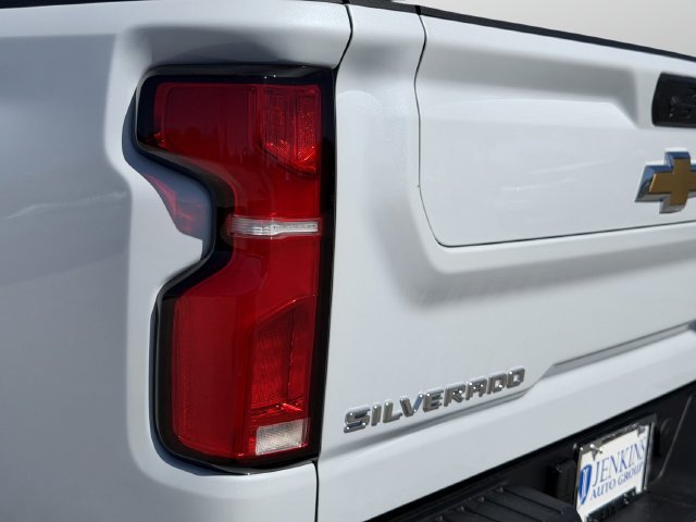 New 2026 Chevrolet Silverado 2500 High Country w/ High Country Premium Package AWD/4WD image 13