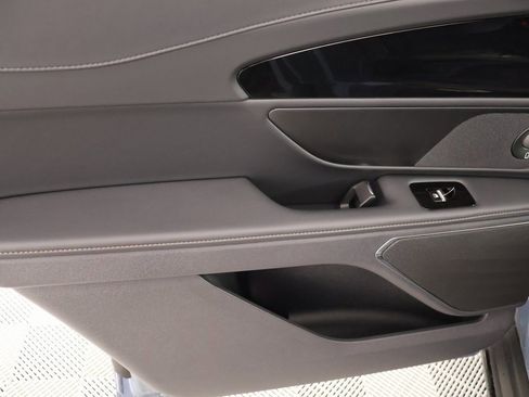 New 2026 Lincoln Nautilus Reserve image 18