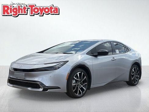 New 2026 Toyota Prius Plug-In Hybrid FWD image 1