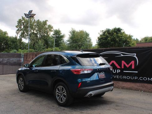 Used 2020 Ford Escape SEL AWD/4WD image 3