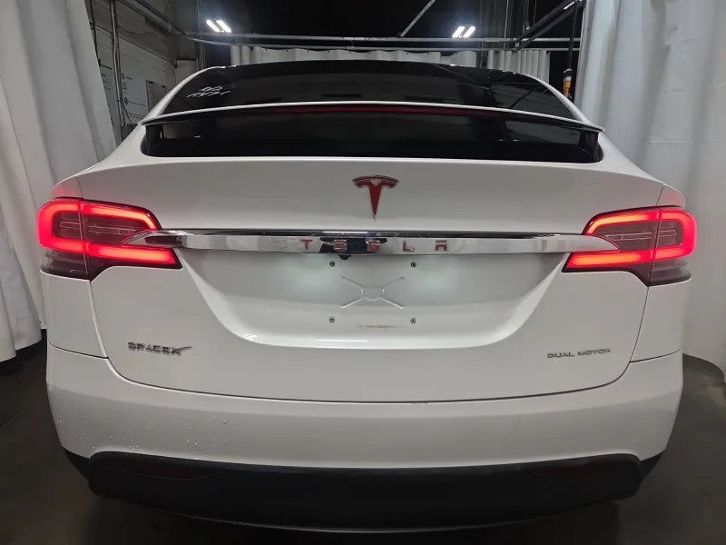 Used 2020 Tesla Model X Long Range AWD/4WD image 5