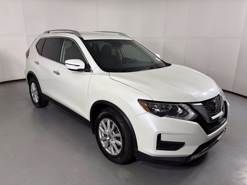 Used 2019 Nissan Rogue SV FWD image 2