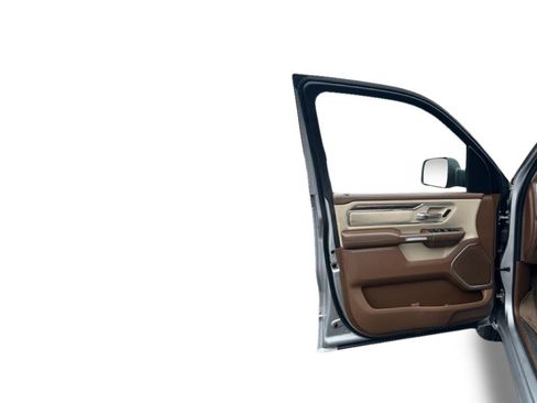 Used 2019 RAM 1500 Laramie image 6