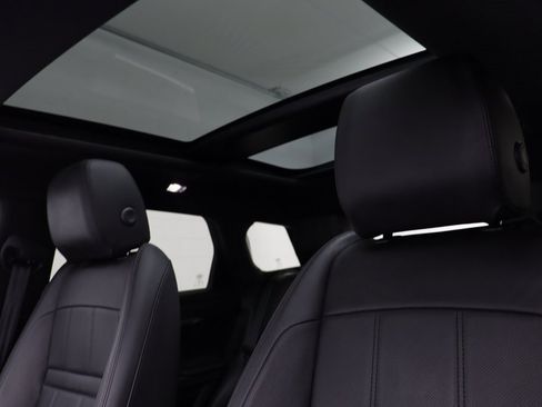 Used 2023 Land Rover Range Rover Evoque R-Dynamic SE image 12