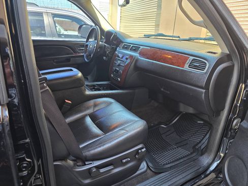 Used 2014 Chevrolet Tahoe LT RWD image 22