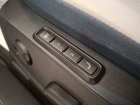 Used 2023 Volkswagen ID.4 Pro S Plus image 12