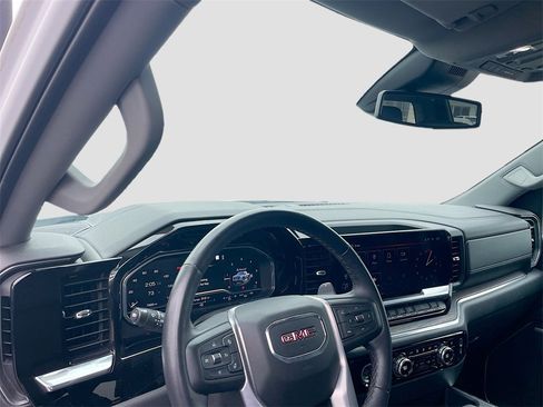 Used 2023 GMC Sierra 1500 SLT image 12