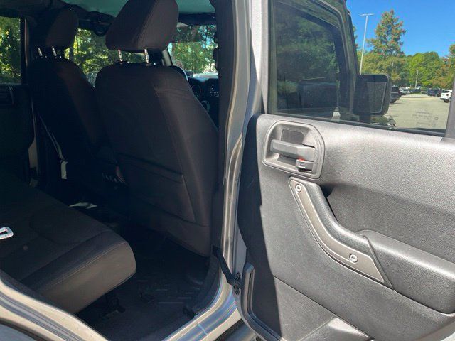 Used 2016 Jeep Wrangler Unlimited Sport AWD/4WD image 12
