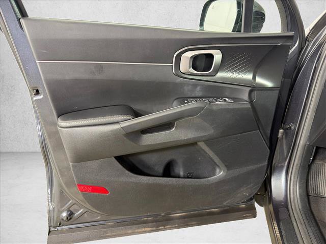 Used 2022 Kia Sorento S w/ Panoramic Sunroof Package FWD image 12