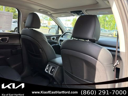 New 2026 Kia Sorento EX w/ EX Premium Package AWD/4WD image 14