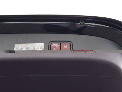 Certified 2026 Mercedes-Benz GLC 300 image 24