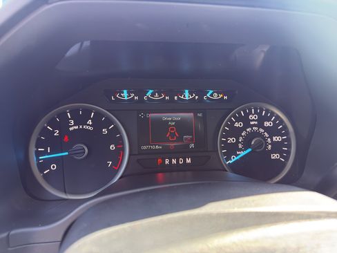 Used 2018 Ford F150 XLT w/ Equipment Group 302A Luxury image 10