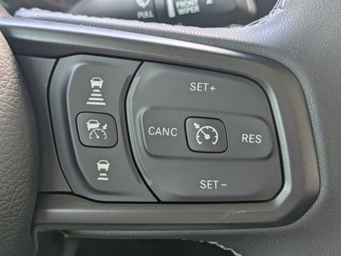 New 2025 Jeep Gladiator Mojave image 22