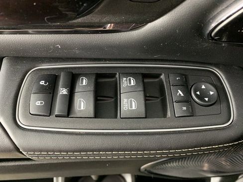 Used 2024 RAM 1500 Limited image 28