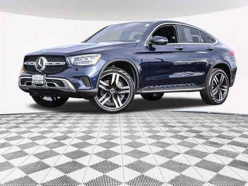 Used 2021 Mercedes-Benz GLC 300 4MATIC Coupe image 2