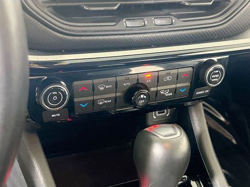 Used 2022 Jeep Compass Trailhawk w/ Trailhawk Convenience Group AWD/4WD image 15