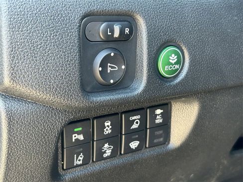 Used 2022 Honda Ridgeline Black Edition image 25