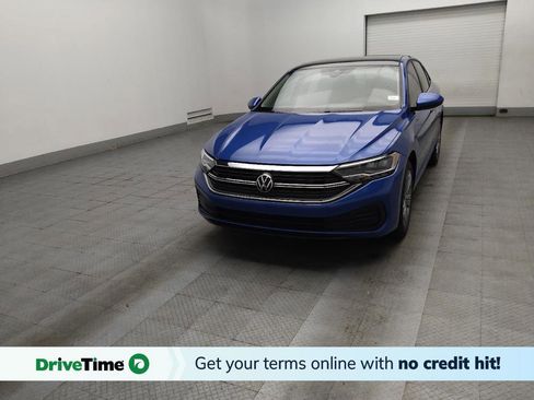 Used 2024 Volkswagen Jetta SE w/ Panoramic Sunroof Package image 1