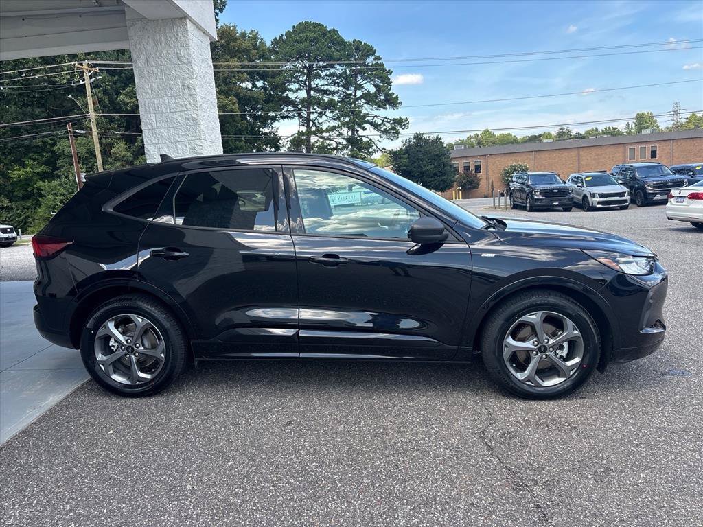 Used 2024 Ford Escape ST-Line w/ Tech Pack #1 FWD image 20