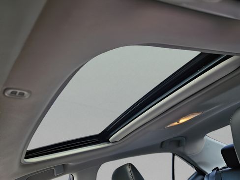 Certified 2018 Toyota Corolla XLE FWD image 15
