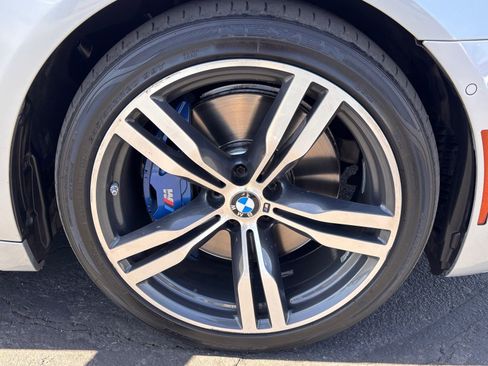 Used 2017 BMW 750i RWD image 10