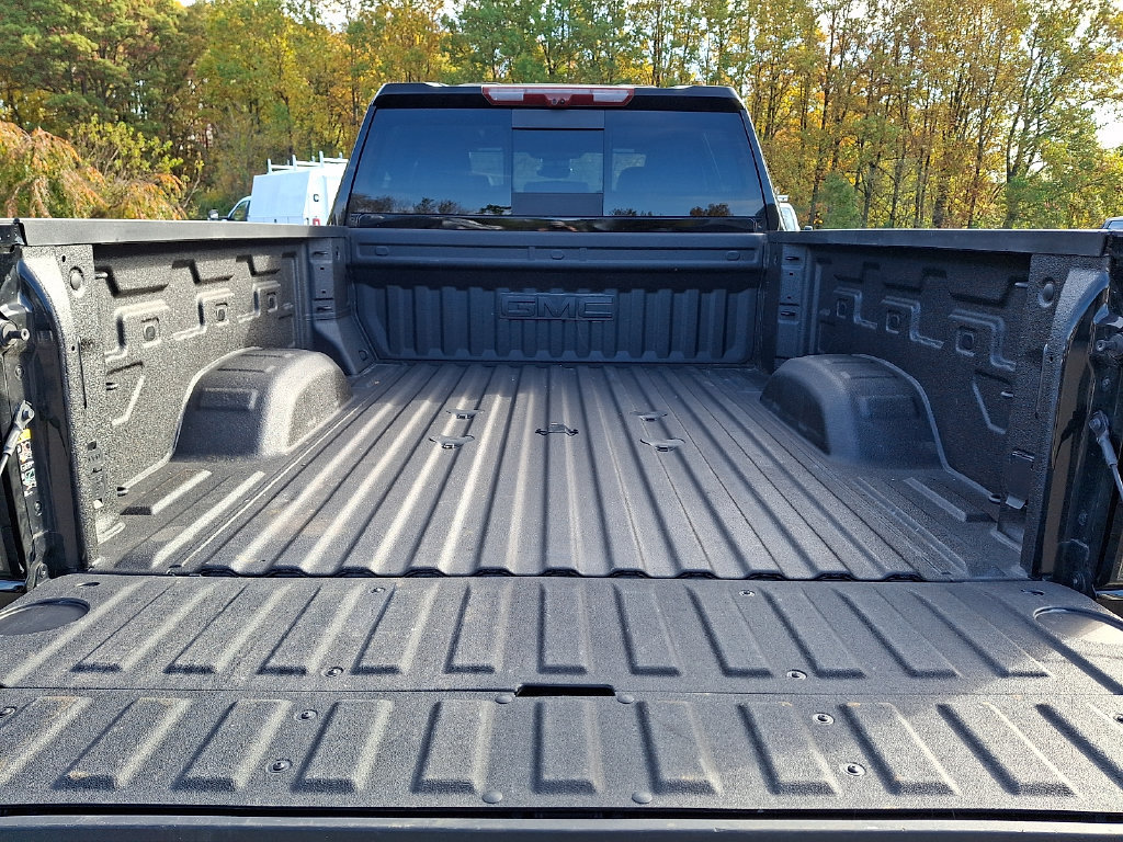 Used 2026 GMC Sierra 2500 AT4 w/ AT4 Premium Plus Package AWD/4WD image 32