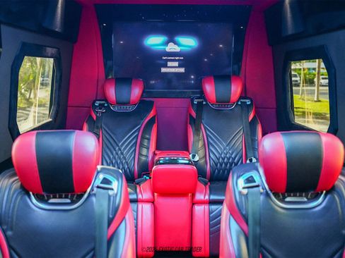 Used 2019 Mercedes-Benz Sprinter 4x4 170 image 46