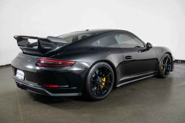 Used 2018 Porsche 911 GT3 RWD image 8