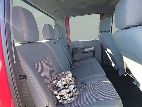 Used 2013 Ford F250 XLT w/ Chrome Pkg image 27