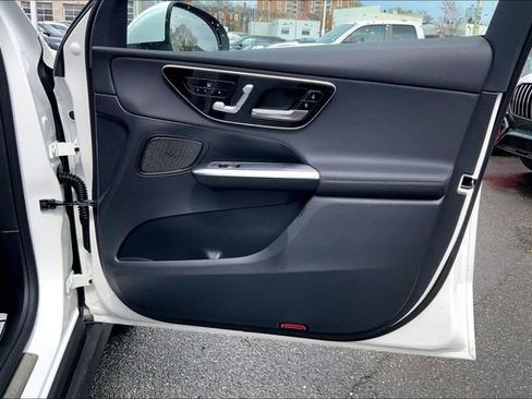 Used 2026 Mercedes-Benz GLC 300 4MATIC image 19