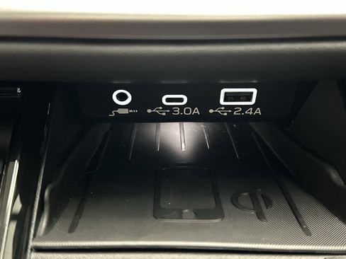 Certified 2025 Subaru Outback Touring AWD/4WD image 43