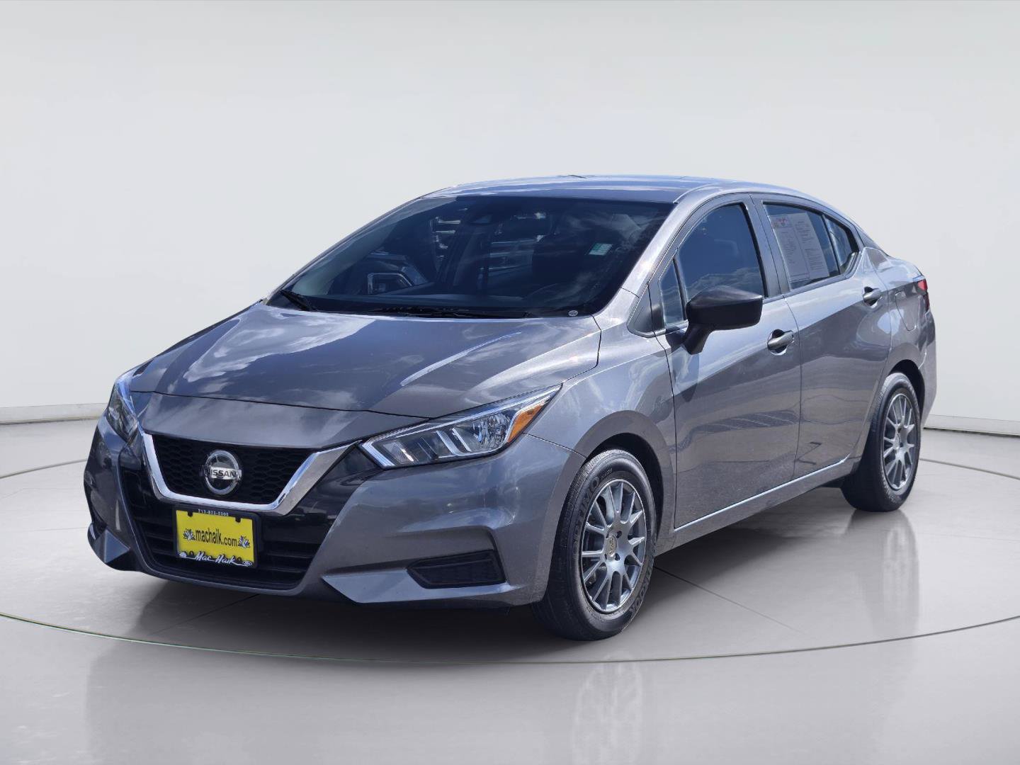 Used 2022 Nissan Versa S FWD image 1