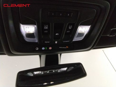 Used 2021 GMC Sierra 1500 AT4 w/ AT4 Preferred Package image 22