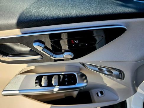 New 2026 Mercedes-Benz GLC 300 4MATIC image 21