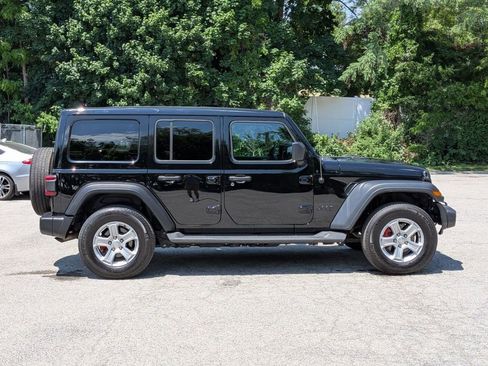 Used 2022 Jeep Wrangler Unlimited Sport w/ Sun And Sound Package AWD/4WD image 2