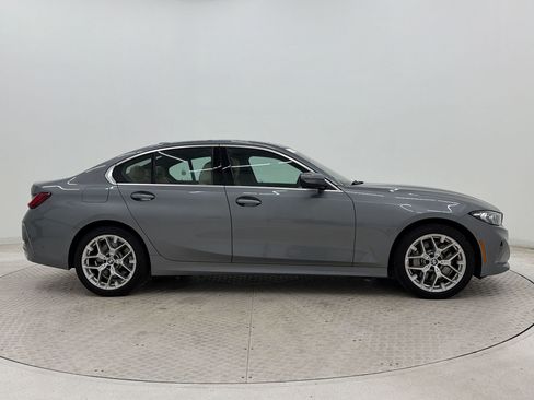 Used 2025 BMW 330i Sedan w/ Premium Package RWD image 8