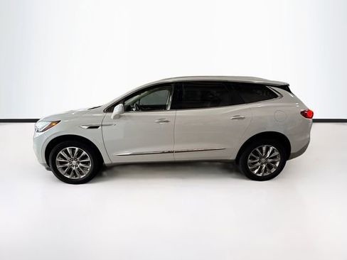 Used 2020 Buick Enclave Essence image 9